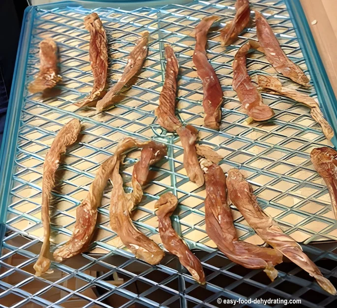 Fully dehydrated Chicken - dog jerky treats Fully dehydrated Chicken - dog jerky treats