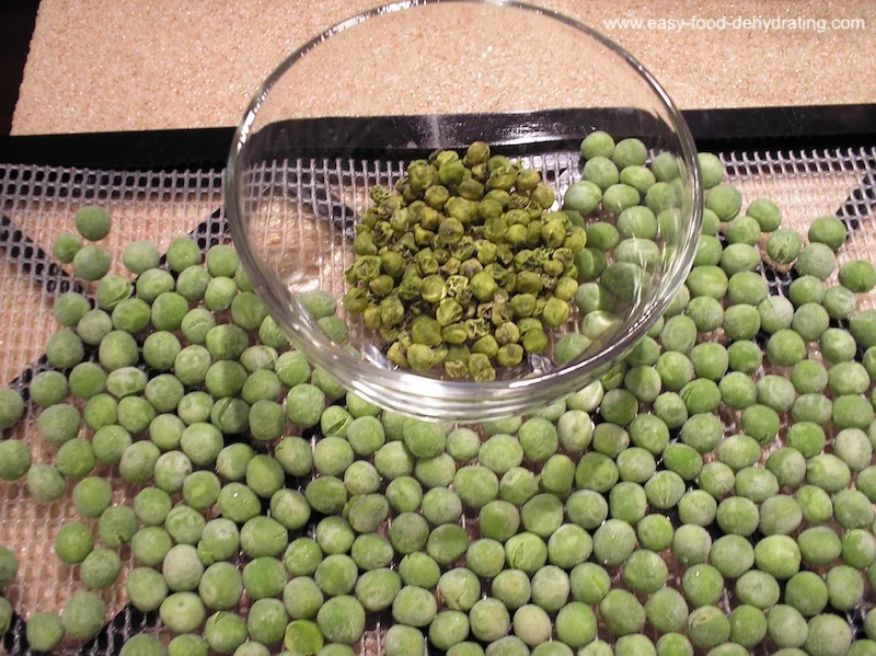 Peas before and after dehydrating Peas before and after dehydrating